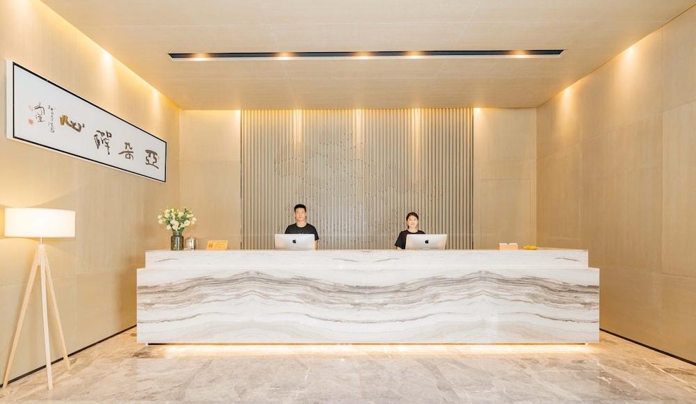 Shanghai Rongju Hotel Lujiazui Hotel Exterior photo