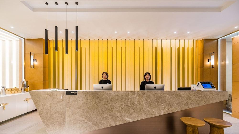 Shanghai Rongju Hotel Lujiazui Hotel Exterior photo